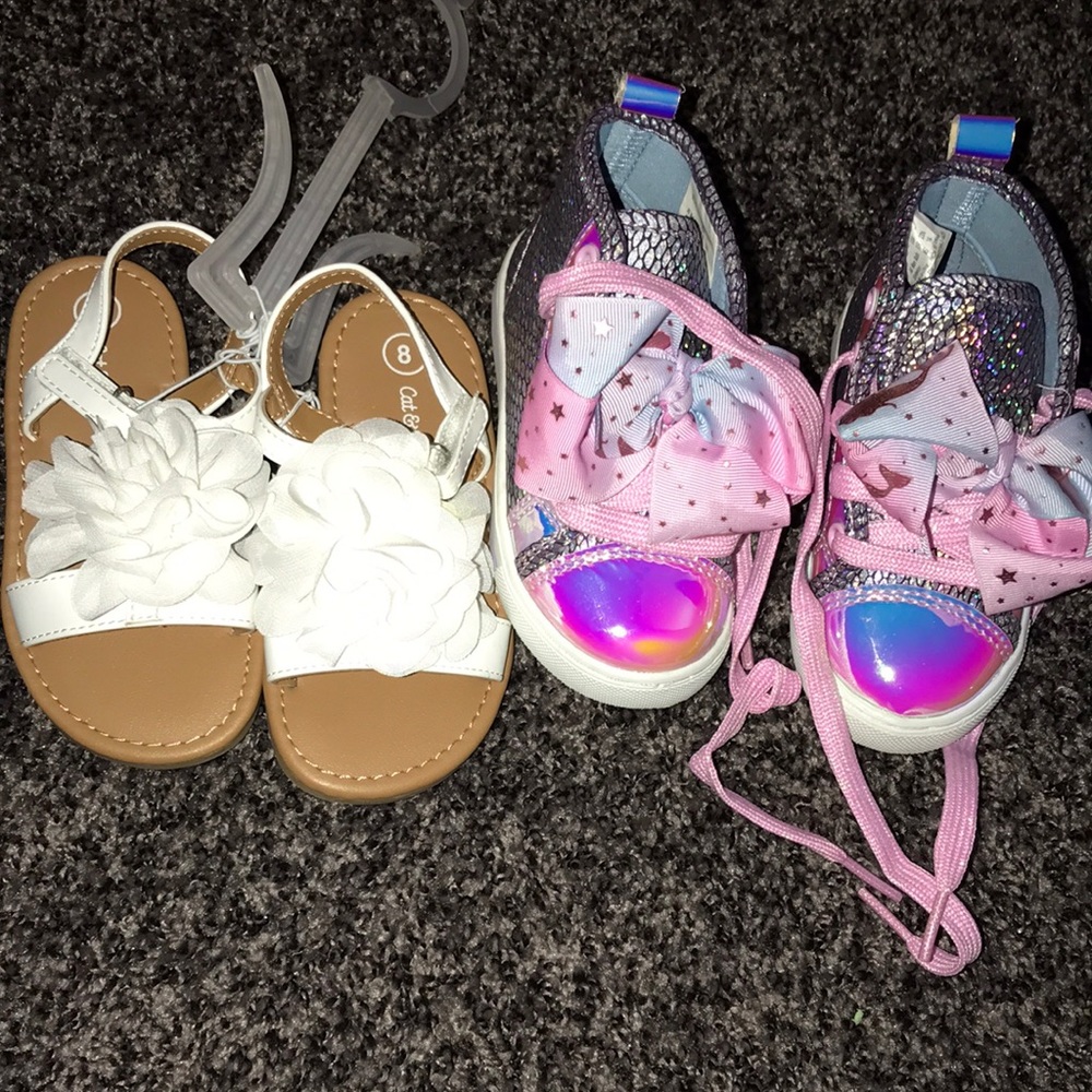 GIRLS SHOES SIZE 7/8 NEW!